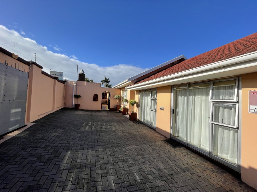 14 Bedroom Property for Sale in Haven Hills Eastern Cape